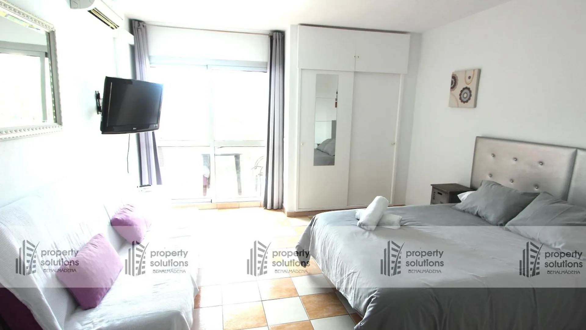 427 Estudio en Júpiter Apartamentos - Vista a la piscina, el mar y las montaña - Excelente conexión wifi Benalmádena España